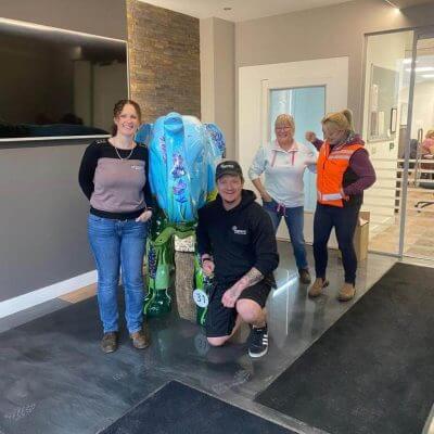 Warrens Removals moving an elephant to a business for St Richards Hospice Worcesters Big Parade 2021